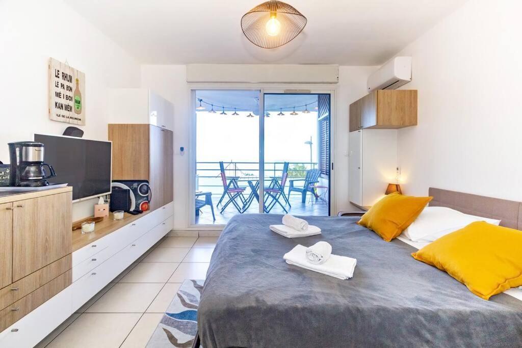 Oceanides - Studio Renove Avec Magnifique Vue Mer - Saint-Gilles-Les-Bains Exterior foto