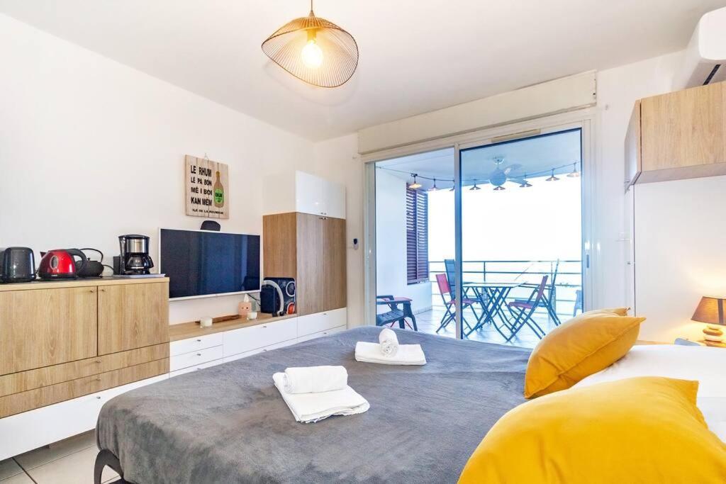 Oceanides - Studio Renove Avec Magnifique Vue Mer - Saint-Gilles-Les-Bains Exterior foto